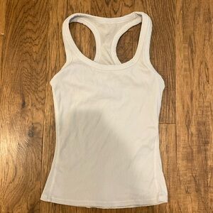Alo tank top